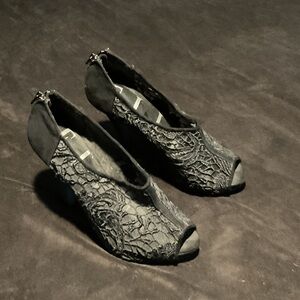 Elle Black Textured Peep-Toe Heels